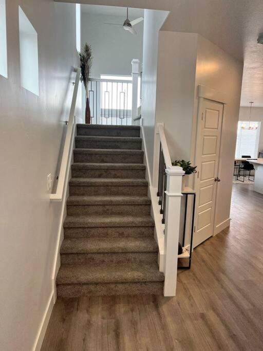 Brand New 3-Beds Stylish Entire House At Lehi Villa ภายนอก รูปภาพ