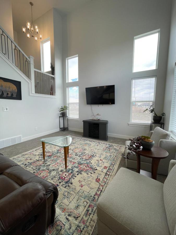 Brand New 3-Beds Stylish Entire House At Lehi Villa ภายนอก รูปภาพ